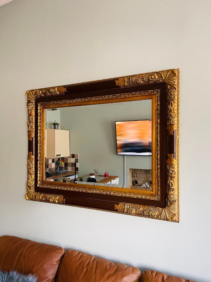 Charming 2-Bedroom Apartment Located In Ayr Exteriör bild
