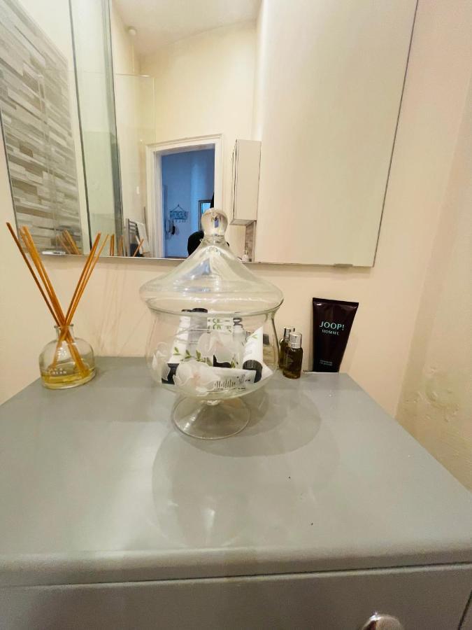 Charming 2-Bedroom Apartment Located In Ayr Exteriör bild