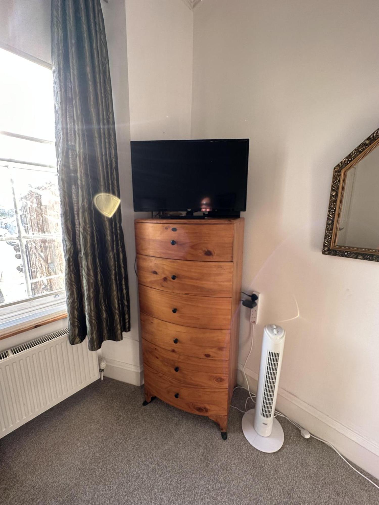 Charming 2-Bedroom Apartment Located In Ayr Exteriör bild