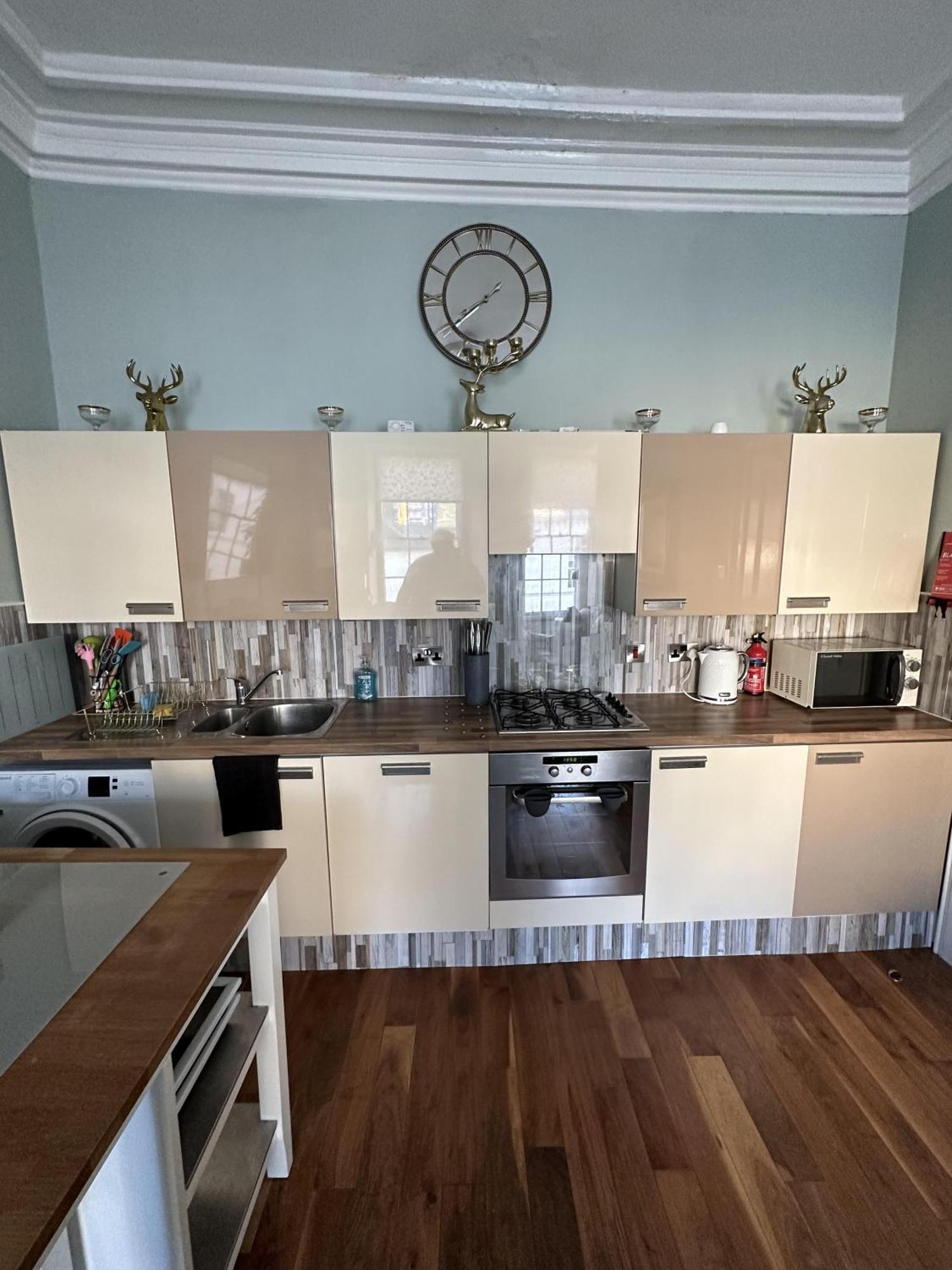 Charming 2-Bedroom Apartment Located In Ayr Exteriör bild
